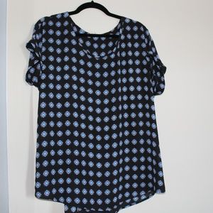 LIGHTLY WORN SHORT SLEEVE PRINTED BLOUSE